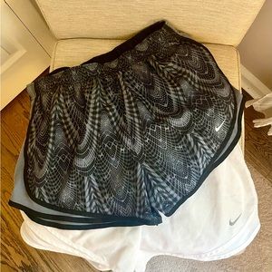 Nike Running Shirts (L)